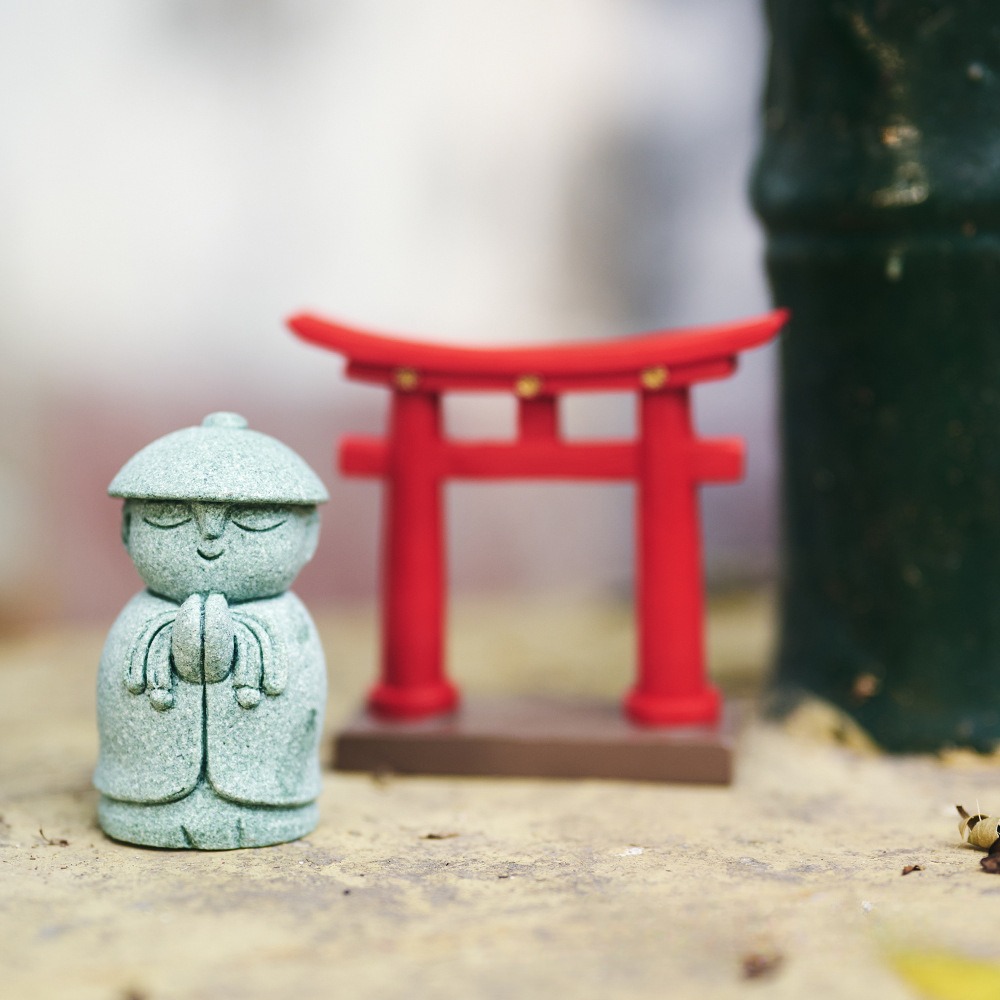 Japanese Buddha Figurine Good  - đánh giá và giá Aquarium Fish Japan